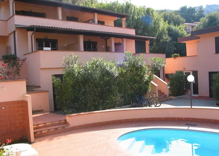 Arcipelago - Argonautivacanze מלון דירות 3*